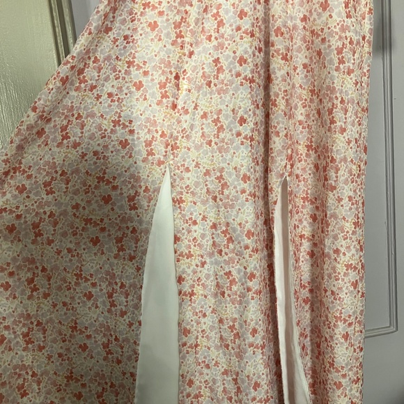 Collective The Label Floral Puff Sleeve Slit Midi Dress - Picture 4 of 5